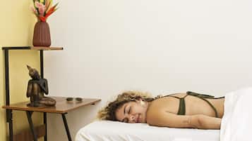 Tratamentos corporais, aromaterapia, massagens musculares profundas