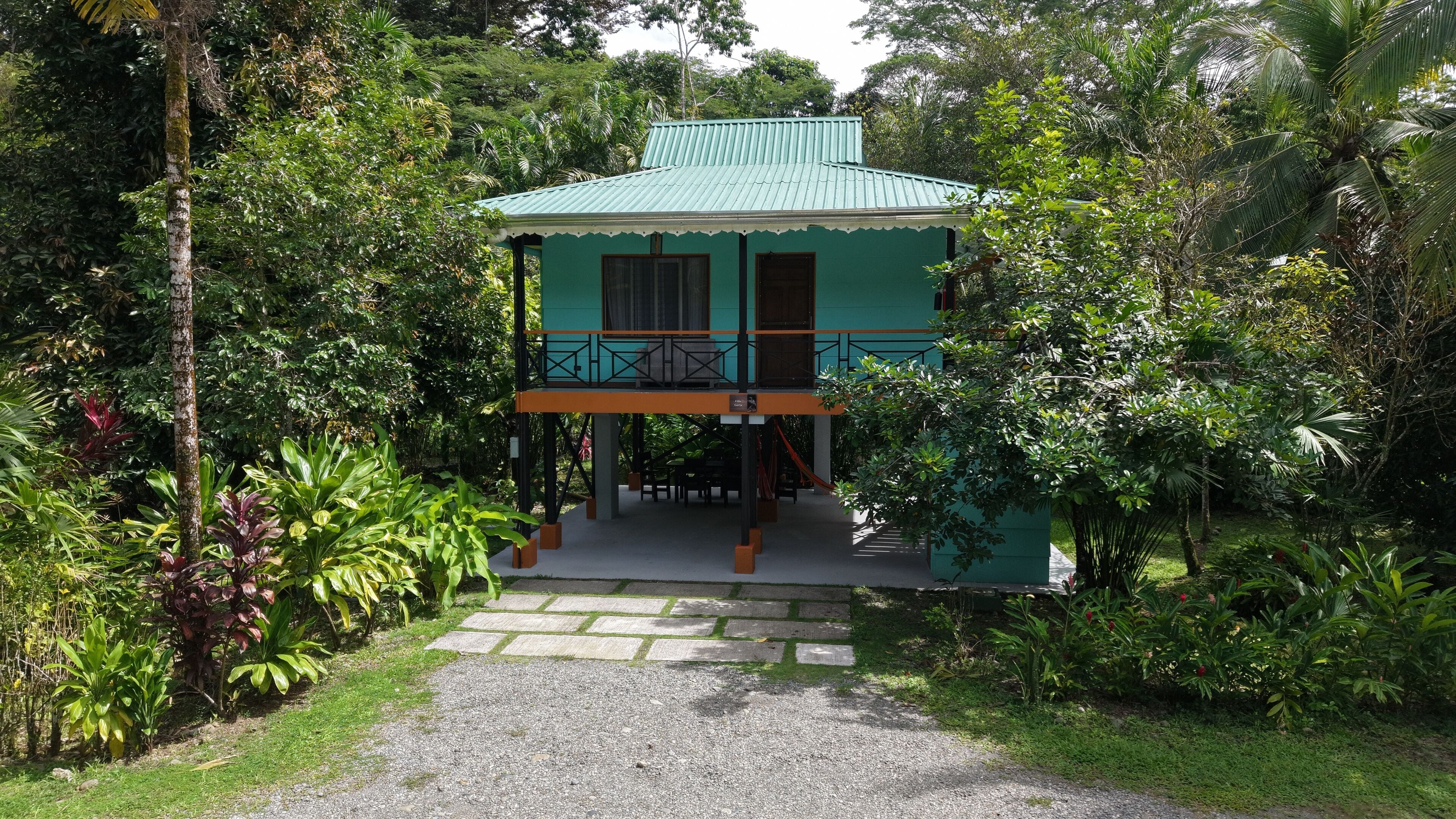 Down comforters, in-room safe, individually decorated, laptop workspace
