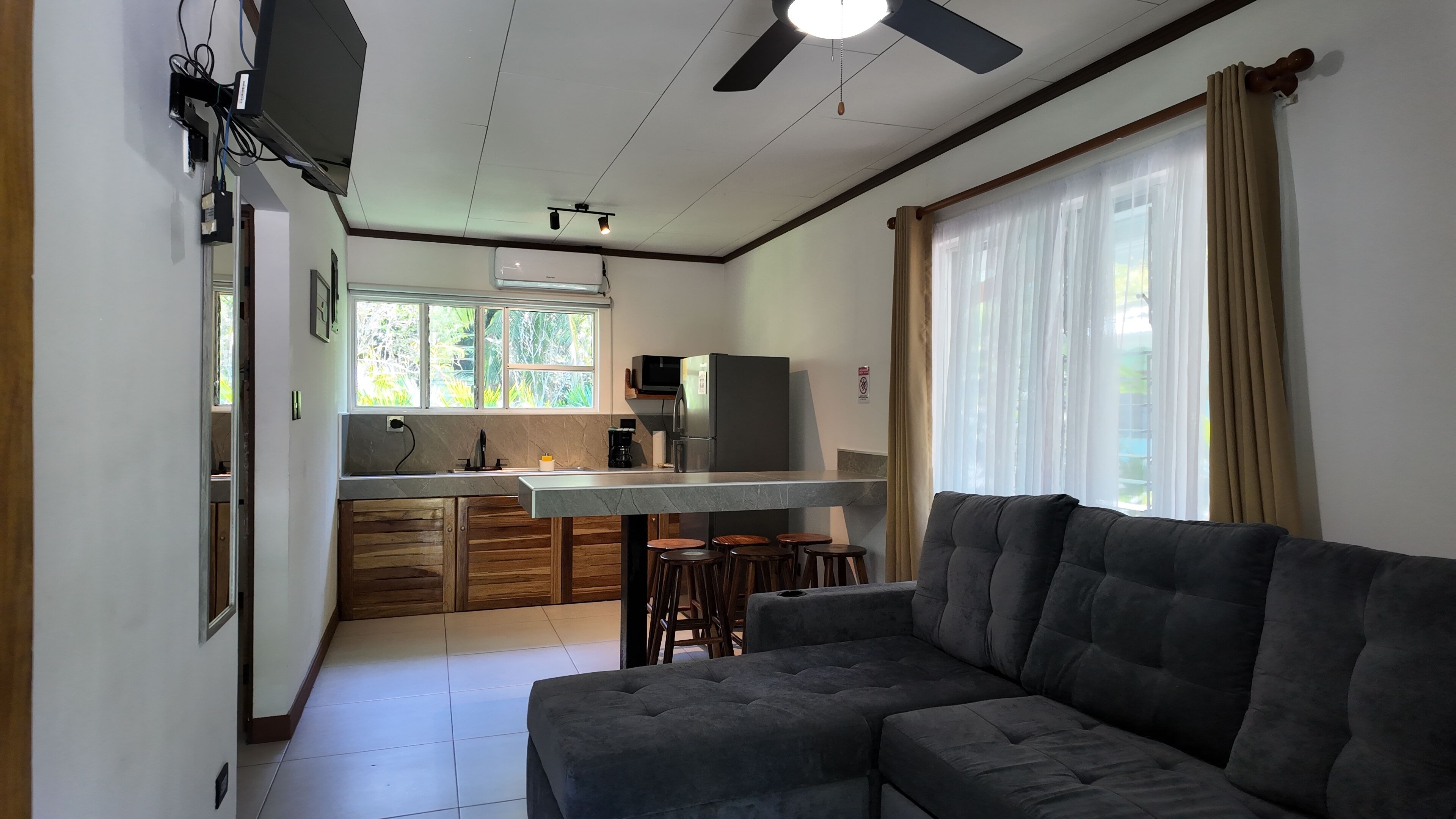 Down comforters, in-room safe, individually decorated, laptop workspace