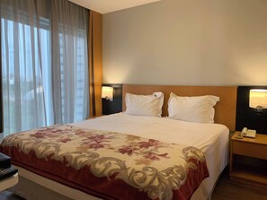 1 quarto, Wi-Fi de cortesia, roupa de cama