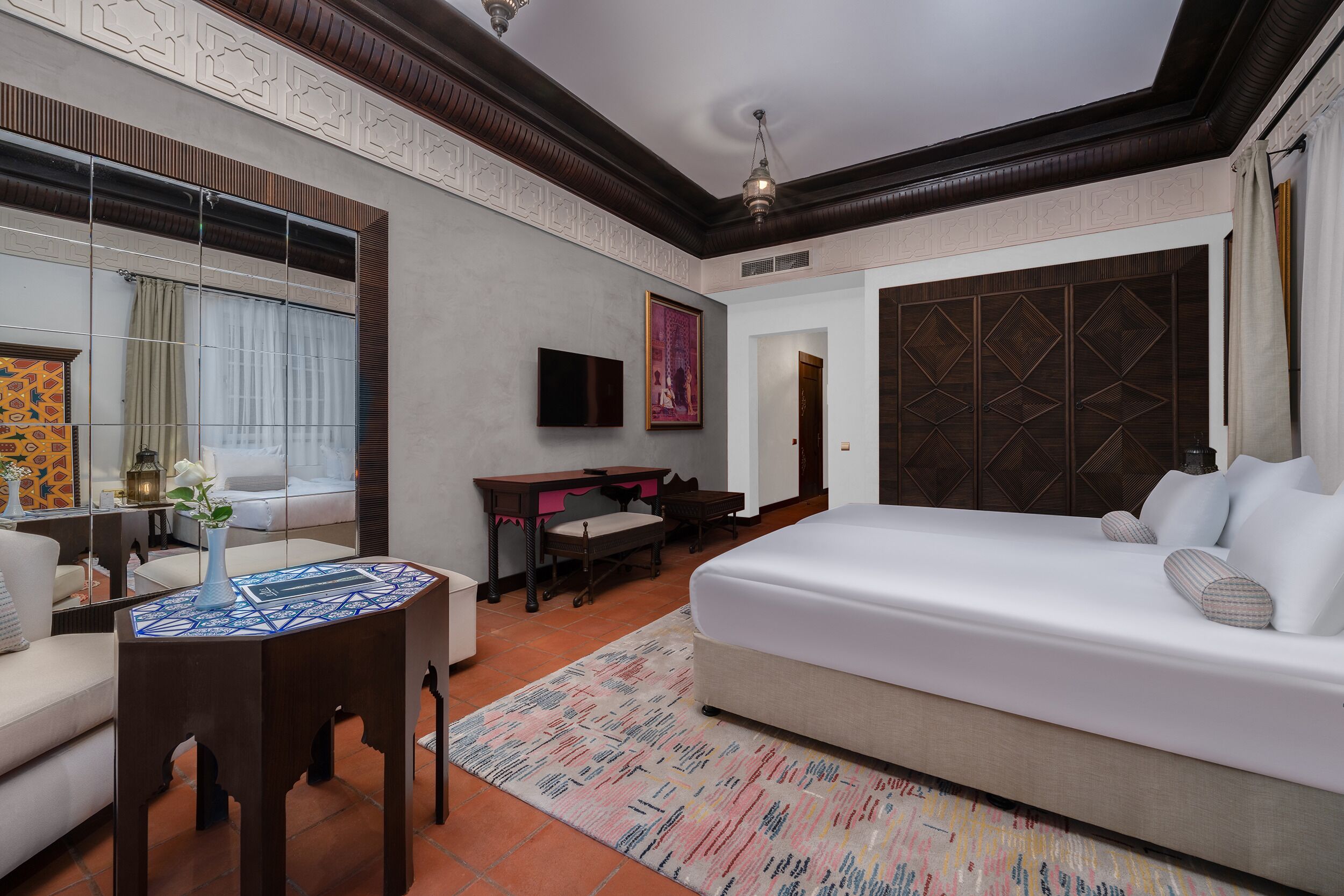 Club Family Room | Minibar, brankas, setrika/meja setrika, dan tempat tidur bayi gratis