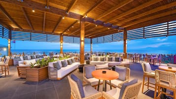 5 bars/lounges, beach bar