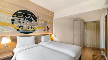 In-room safe, desk, laptop workspace, free WiFi