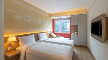 1 bedroom, in-room safe, desk, laptop workspace