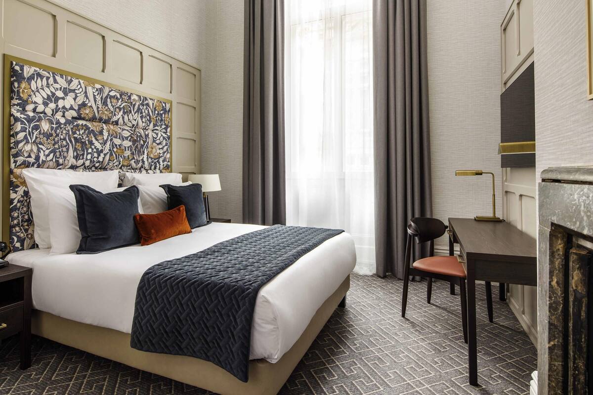 Deluxe Room, 1 Double Bed | Egyptian cotton sheets, premium bedding, memory foam beds, in-room safe