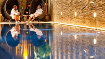 Couples treatment room(s), sauna, steam room, body treatments