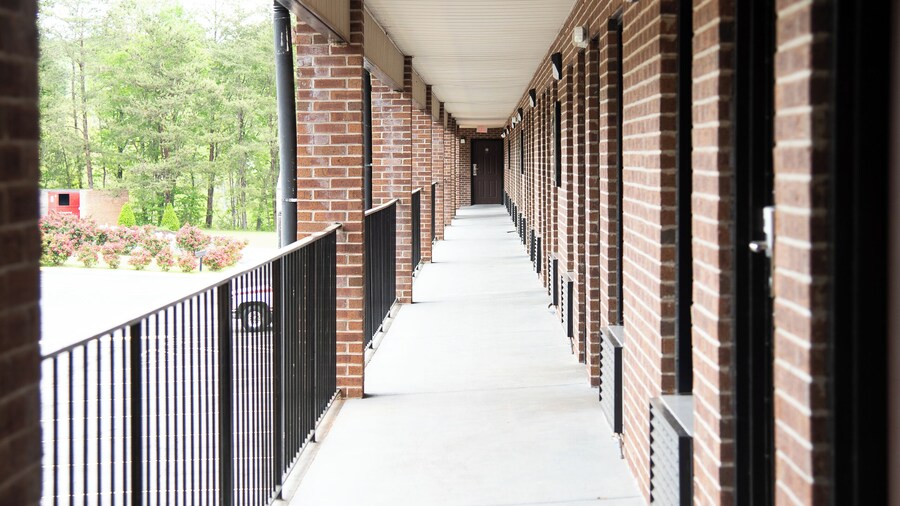 Columbus Inn and Suites