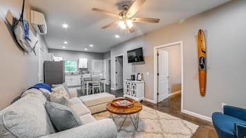 TV, fireplace, DVD player, books