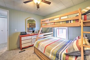 3 habitaciones, escritorio, tabla de planchar con plancha y wifi 