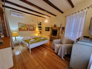 1 Schlafzimmer, Bügeleisen/Bügelbrett, kostenloses WLAN, Bettwäsche