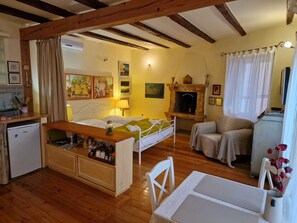 Interior - ARTISTICO - Studio Apartment (Rovinj)