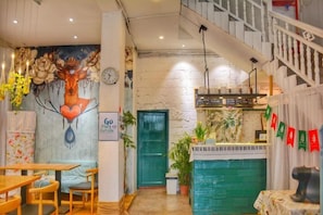 Unclassified image, 3 of 96, button - Xiyu Hostel · Cat Café (Yangshuo)