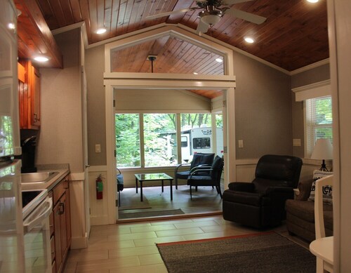 Cottage 9 sleeps 4 people