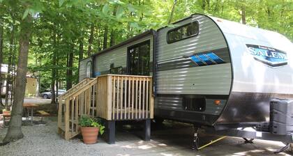 RV Rental #13 Sleeps 6 people