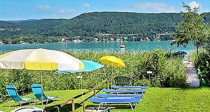 Ferienhaus mit Seeblick und dem 2 Minuten entfernten Privatbad beim Wörthersee