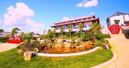 Taowowo Holiday Hotel