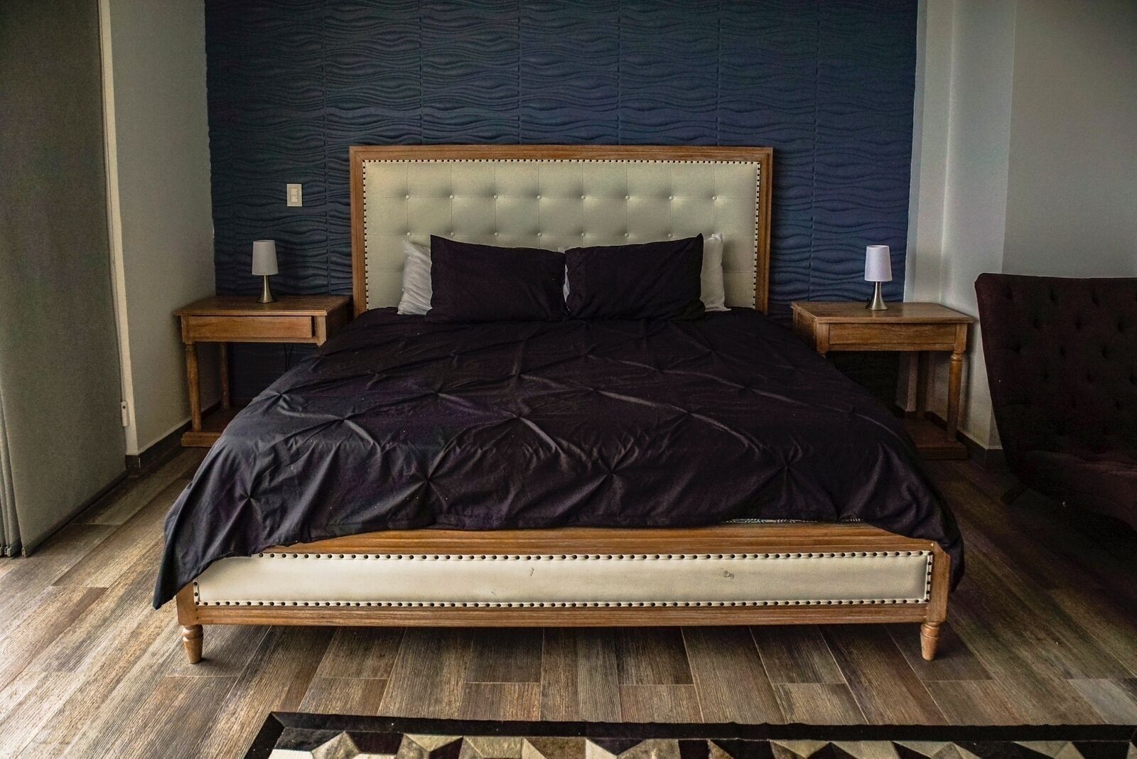 6 chambres, coffres-forts dans les chambres, Wi-Fi, draps fournis