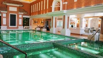 Piscine couverte