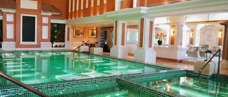 Piscine couverte