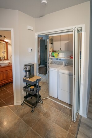 City Apartment, Ensuite (Loft Victoria) | Miscellaneous