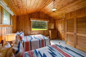 2 soverom, strykejern/-brett, wi-fi og sengetøy