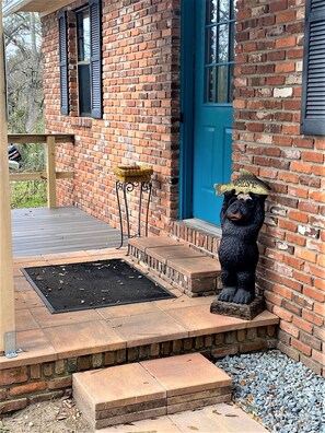 Exterior detail - Lakeview Cottage (Tallahassee)