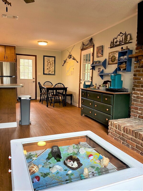 Interior - Lakeview Cottage (Tallahassee)