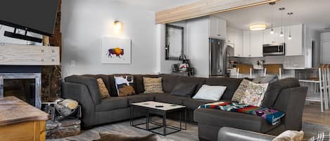 TV connectée, cheminée