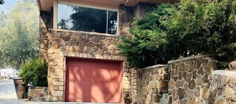 The Rock House is a cozy and luxurious getaway