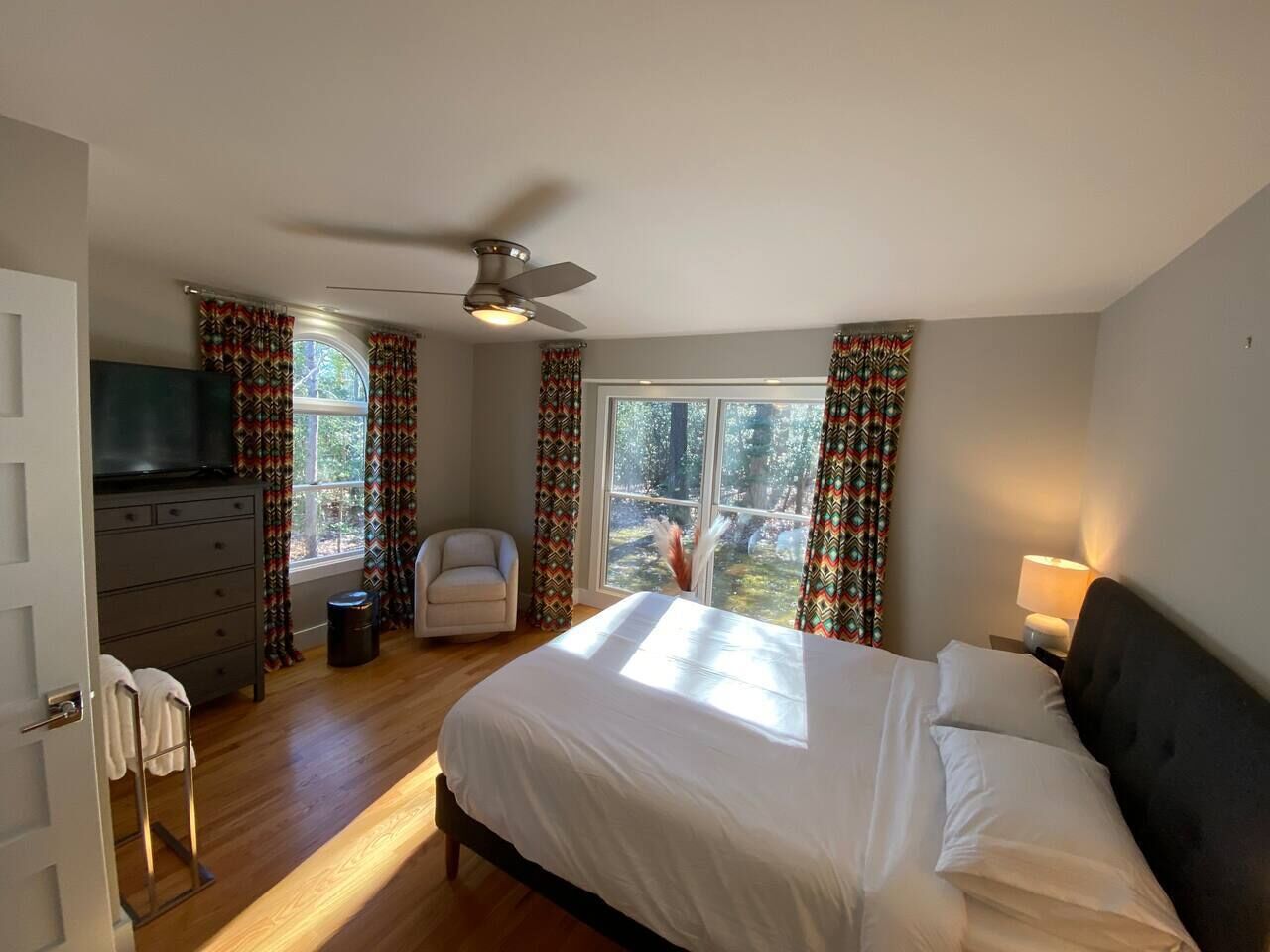 4 Schlafzimmer, Schreibtisch, Bügeleisen/Bügelbrett, Reisekinderbett