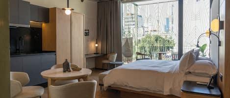 Luxury Studio | Egyptian cotton sheets, premium bedding, down comforters