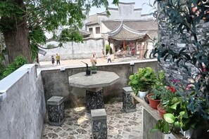 Room - Wuzhen Jinshui Minju (Tongxiang)