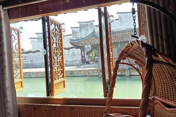 Room - Wuzhen Jinshui Minju (Tongxiang)