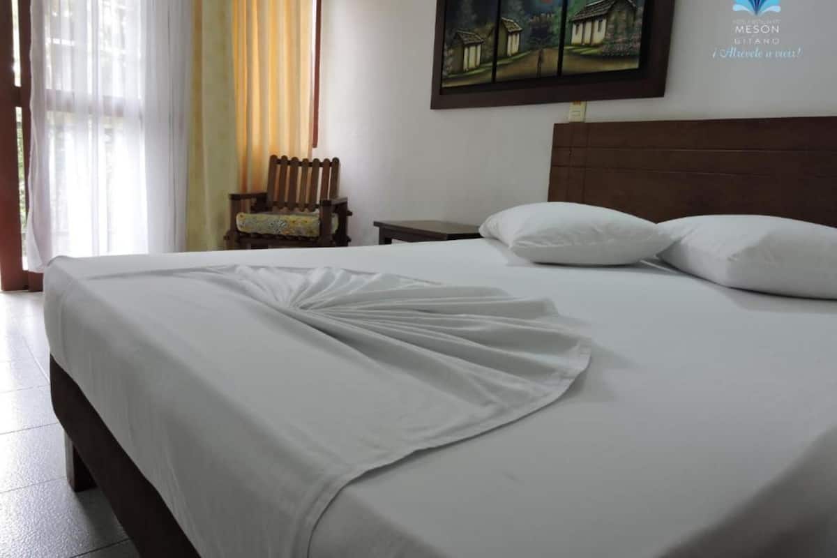 Double Room, 1 Double Bed, Garden View | Free WiFi, bed sheets