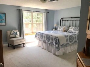 2 makuuhuonetta, silitysrauta/-lauta, Wi-Fi, vuodevaatteet