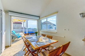 Dining - Villa Belleza - sea views, heated pool, 70m to the beach by MyWaycation (Rogoznica)