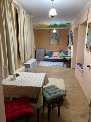 Family Apartment | Living area - Guest house in mtawminda (Tbilisi)