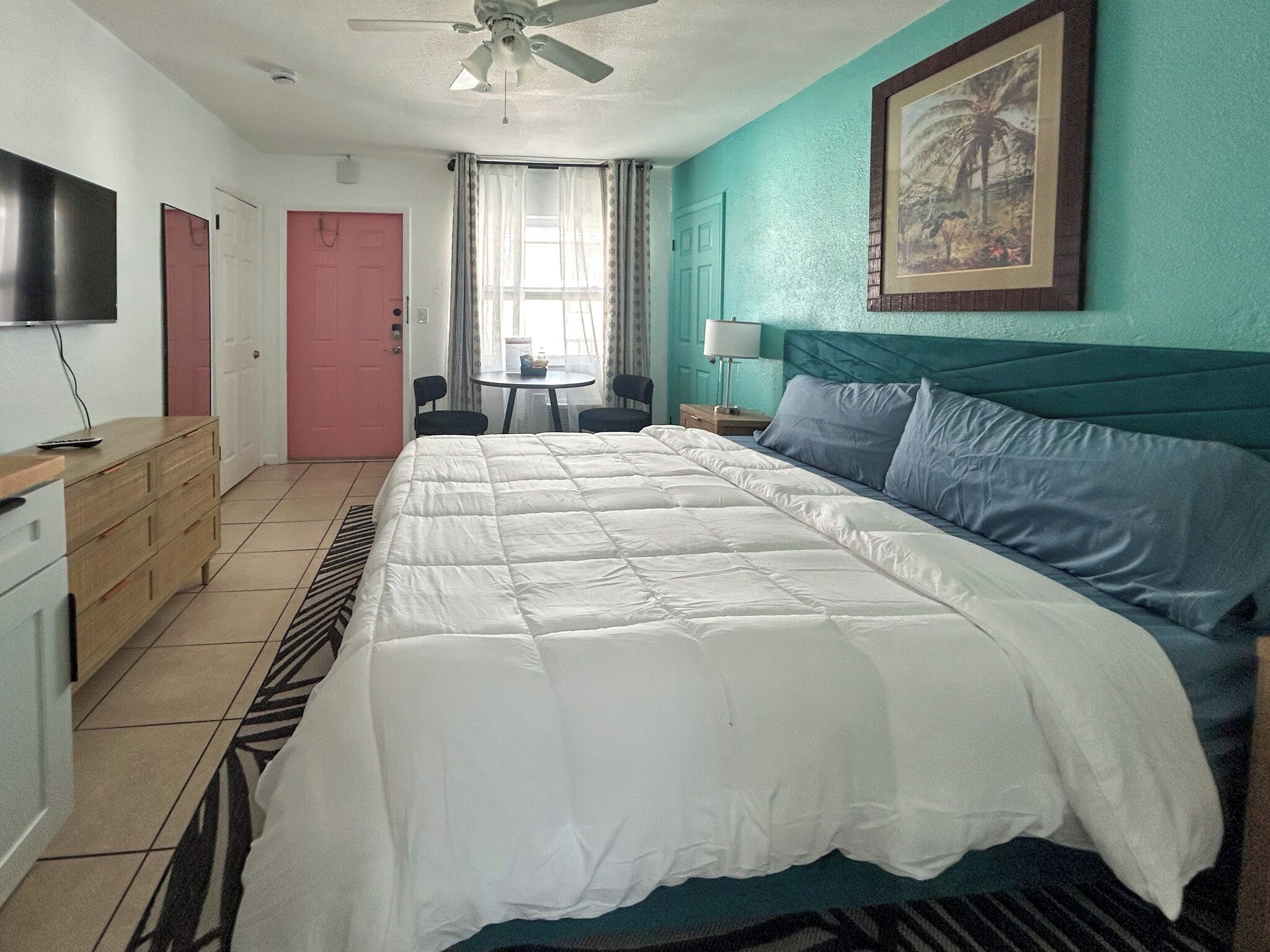 Studio Standard - 1 kingsize-säng | Gratis wi-fi och sängkläder