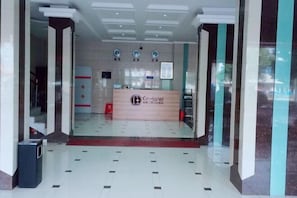Lobby - Taohuanyuan Hotel (Zongyang)