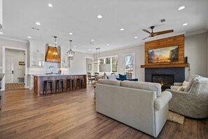 Immagine non classificata, 5 di 84, pulsante