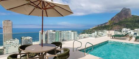 开间 | 泳池 | 室外游泳池