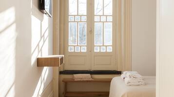 1 quarto, ferros/tábuas de passar roupa, acesso à internet