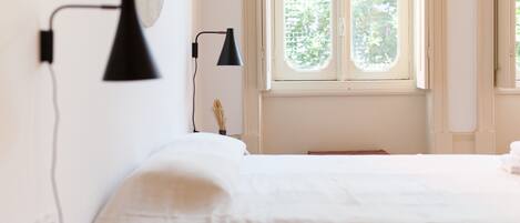 1 slaapkamer, een strijkplank/strijkijzer, wifi, beddengoed