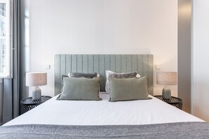 1 chambre, fer et planche à repasser, accès à Internet, literie fournie
