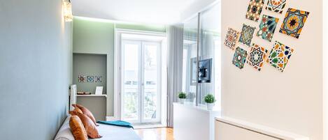 Silitysrauta/-lauta, internet, vuodevaatteet