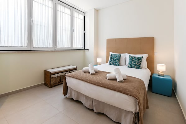 2 Schlafzimmer, Reisekinderbett, Internetzugang, Bettwäsche