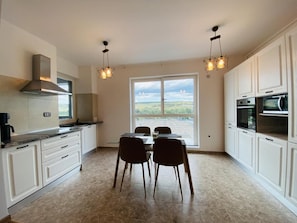 Executive Apartment | In-room dining