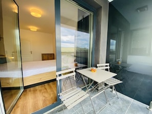 Executive Apartment | Terrace/patio