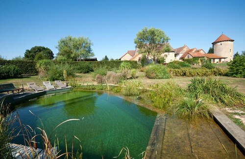 La Tour - SAINT AUBIN EN CHAROLLAIS