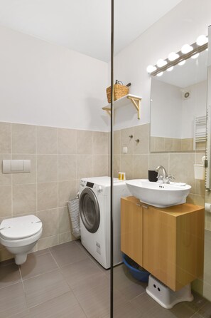 Family Apartment | Bathroom